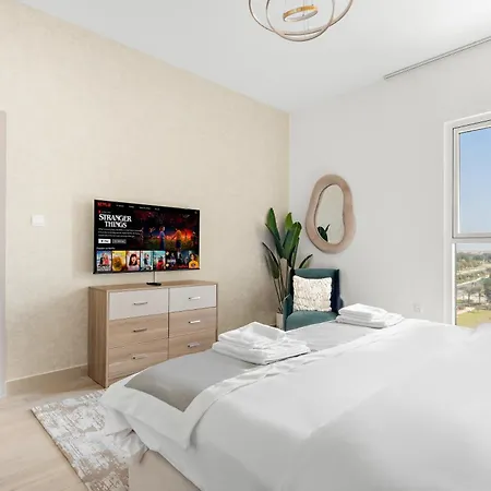 Abu Dhabi Premier Apt -Steps To Ferrari World & Yas Mall Exterior photo