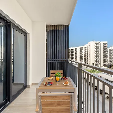 Abu Dhabi Premier Apt -Steps To Ferrari World & Yas Mall Exterior photo