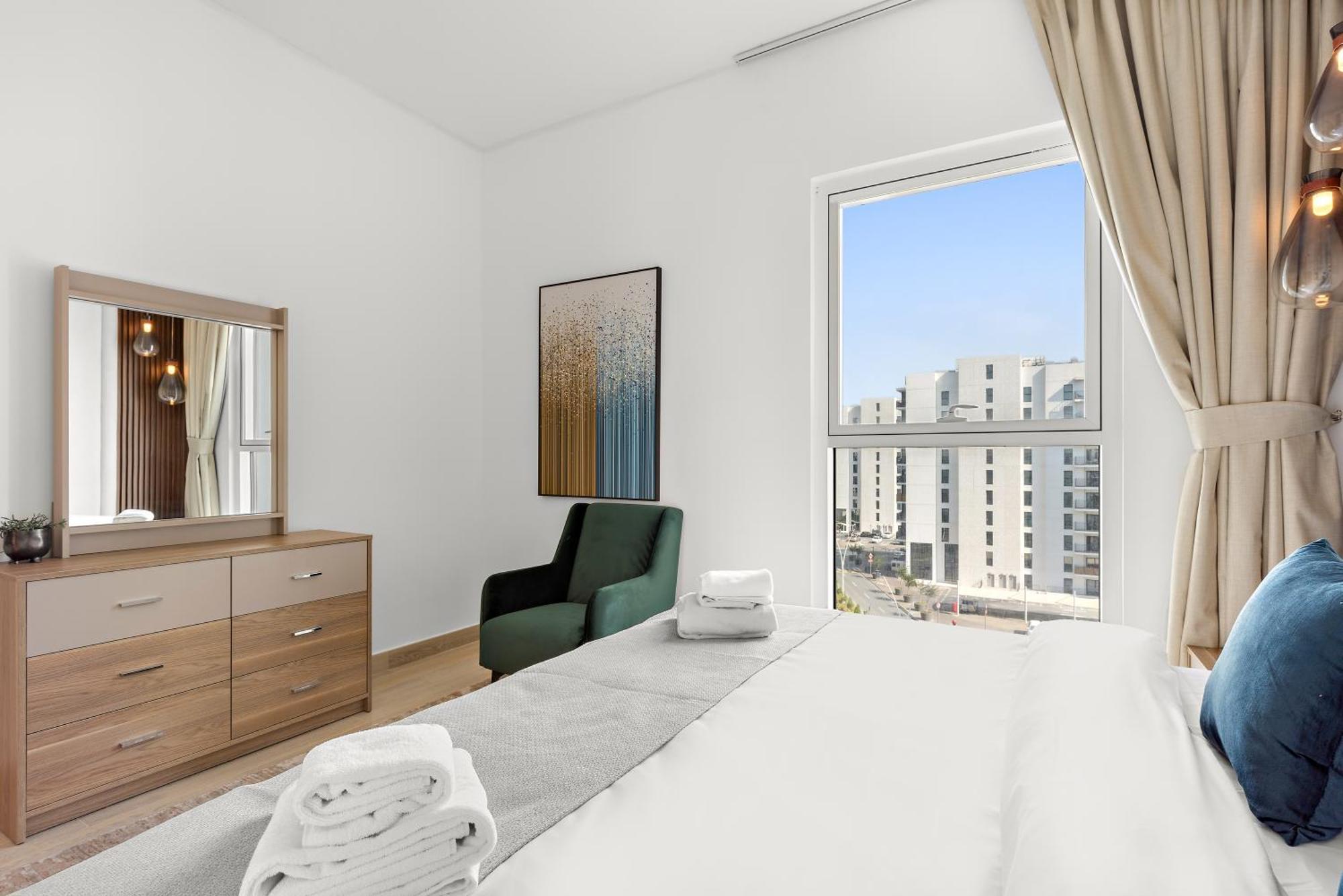 Apartment Premier -steps To Ferrari World & Yas Mall *