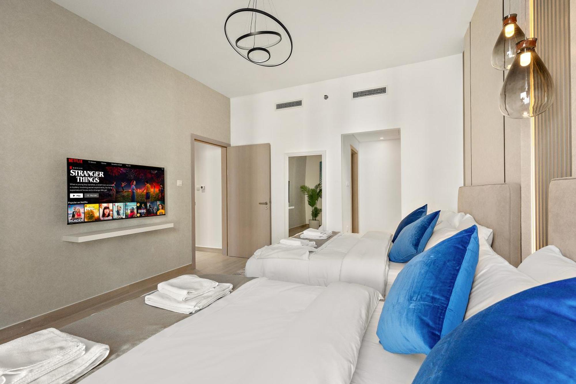 Premier -steps To Ferrari World & Yas Mall Apartment