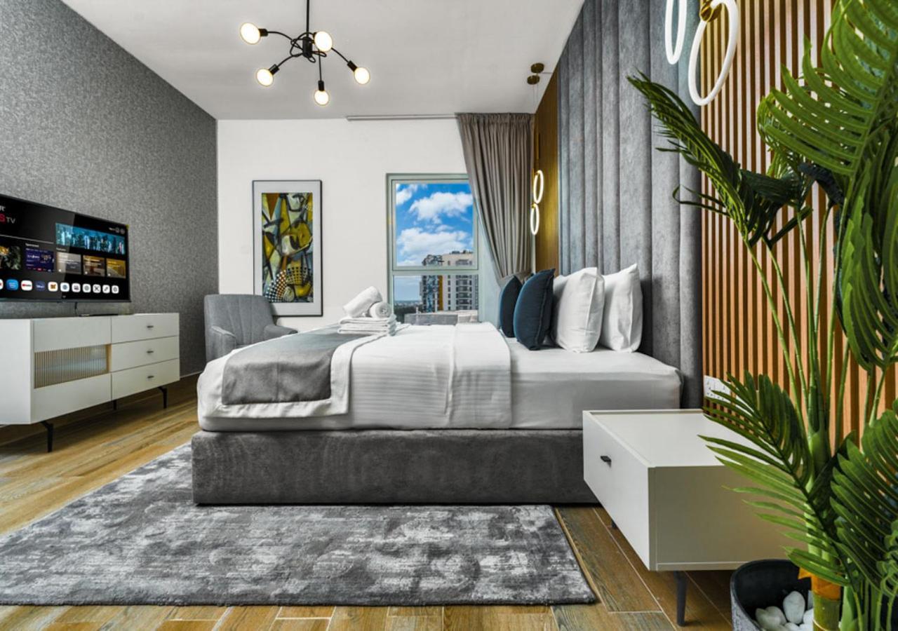 Premier -steps To Ferrari World & Yas Mall Apartment